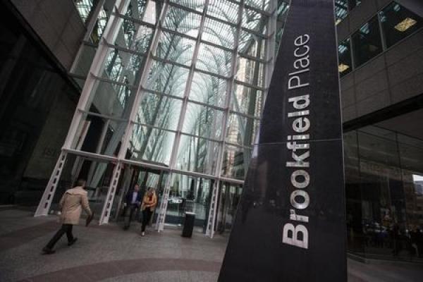 StockBeat - Brookfield Buys 62% Stake in Oaktree in $4.7 Billion Deal