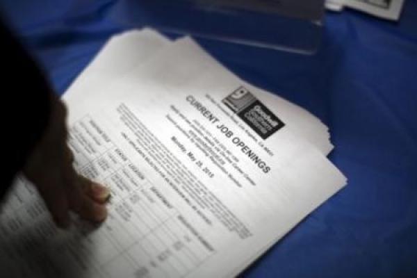 U.S. Initial Jobless Claims Fall To 1.31M, Continuing Claims Just Above 18M