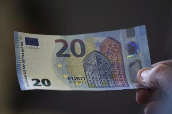 Euro Jumps Ahead of Busy Week; ECB, EU Summit Eyed