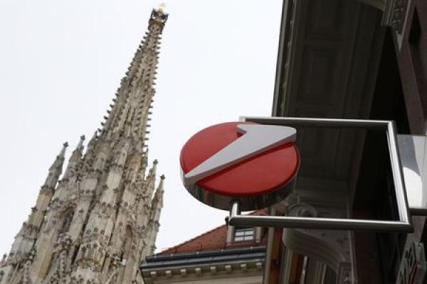 Unicredit cede ancora dopo il “no” da Commerzbank