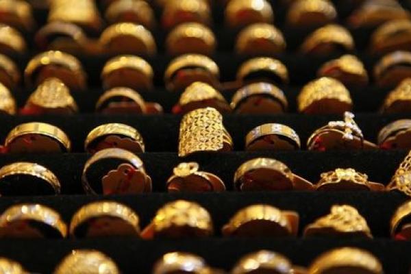 El oro frena ganancias tras los positivos datos de bienes duraderos y de desempleo