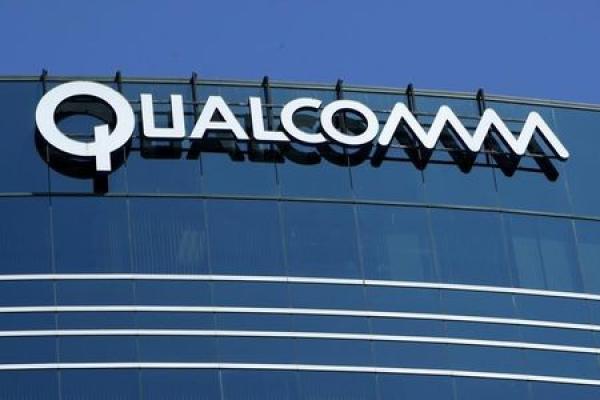 Qualcomm Results Top Fourth-Quarter Estimates; Shares Jump