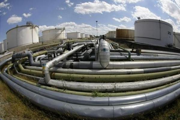 Crude Oil Prices Fall on Fears of Fresh Lockdowns