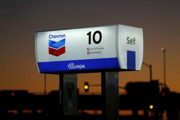 Crude Prices Drift but Gasoline Hits 2-Week Low on Virus Fears