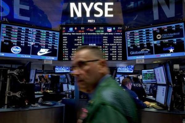 Dow Rides Reopening Trade to Eke Weekly Gain