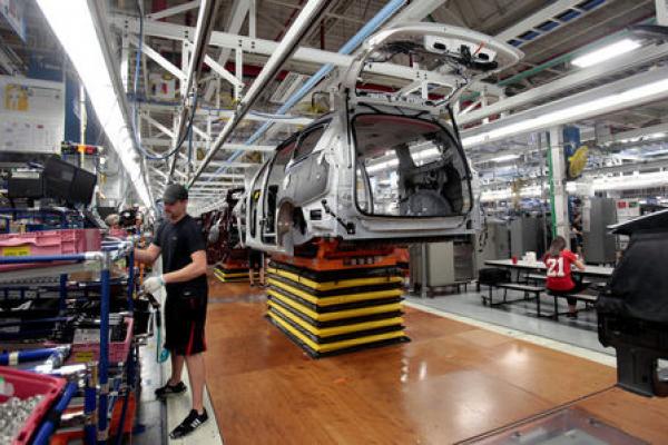 StockBeat: Peugeot-Aktien unter Druck - Fiat Chrysler obenauf