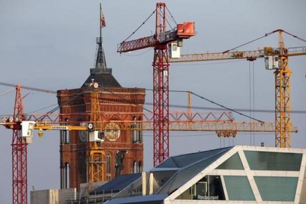 'Green Shoots' of German Recovery Seen as ZEW Index Turns Positive