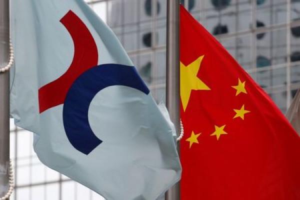 Investors Give NetEase’s Hong Kong Debut a Soaring Thumbs Up