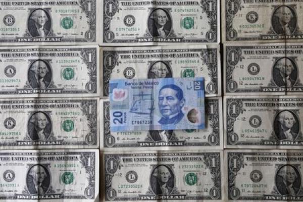 Peso mexicano gana terreno tras el dato de la Fed; abre jornada en 18.93