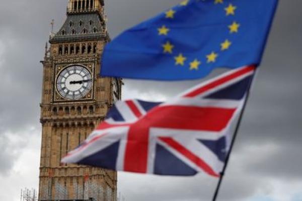 El coronavirus deja el Brexit sumido en el caos