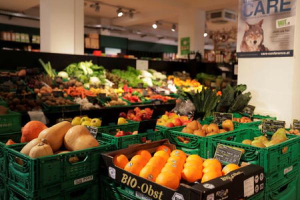 Las ventas minoristas de EE.UU. caen un 8,7% en marzo, la mayor caída de la histor
