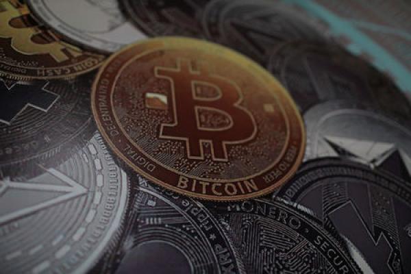 Il Bitcoin in crollo del 32%