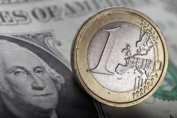 Le Dollar faiblit, l’EUR/USD poursuit hausse, le forex ignore le covid-19