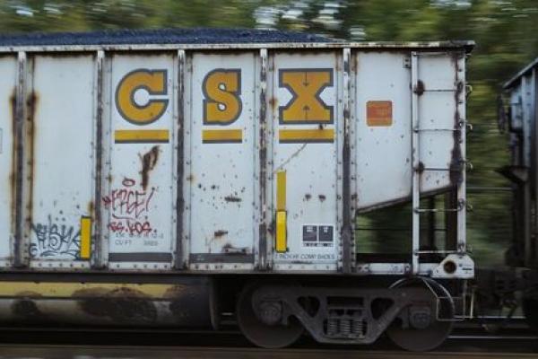 CSX Earnings Beat as Cost Cuts Offset Fall in Revenue