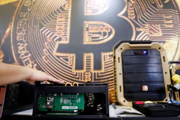 Bitcoin Climbs Above 5,510.5 Level, Up 5%