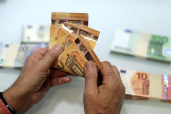 US-Dollar ohne klare Richtung - Risikoaversion geht nach Fed-Liquiditätsspritzen zurück