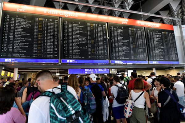 European Countries to Ban Incoming Travel - Report