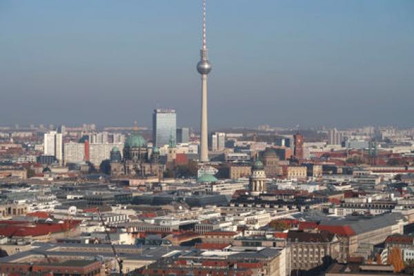 StockBeat: Germany's Top Court Ends Real Estate Managers' Golden Age