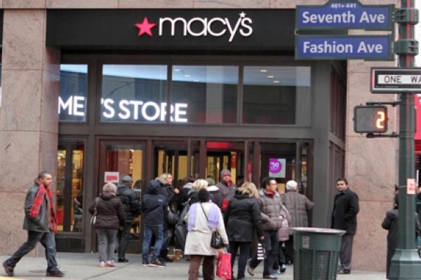 Kaufhaus-Aktien stürzen nach Macy's Quartalszahlen ab