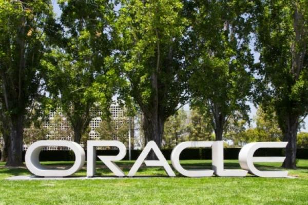 Oracle, Boeing, Netflix su nei premarket; in calo Tesla