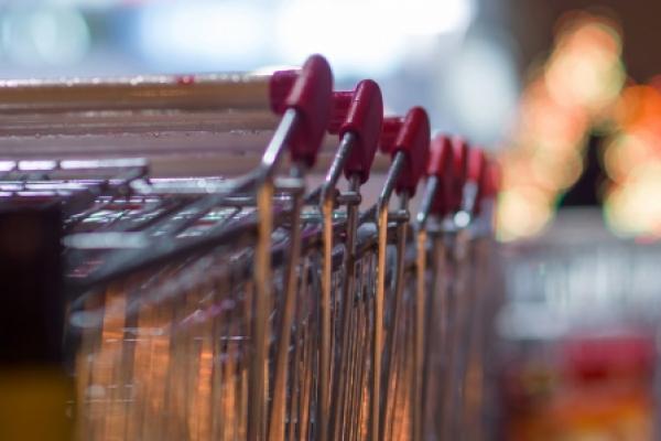 Retailer Williams-Sonoma Soars Midday on Strong Earnings