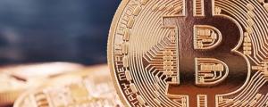 Bitcoin sopra quota 10 mila dollari, ma pausa in arrivo?