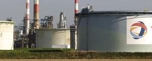 StockBeat: Oil&amp;Gas Stocks Take Another Dive After IEA Report