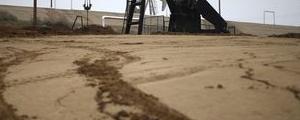 Crude Oil Drifts Lower as Market Ponders Pickup in Shale Activity