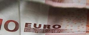 Euro Falls on Weak PMI Data; U.S. Dollar Steady