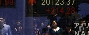 Asian Stocks Mixed After Disappointing Chinese Inflation Data