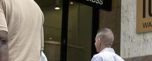Verizon Stock Rises 3%