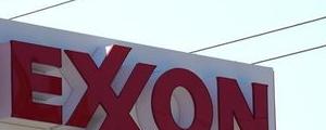 Exxon Mobile Credit Rating Gets Cut Amid Virus-Led Hit to Energy