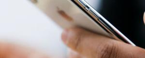 Apple Stock Falls 8%