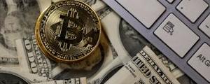 Bitcoin klettert über wichtige von Marke 10.002,7 - 5% im Plus