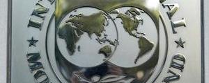 Gold Edges Higher After IMF Shaves World Growth Forecast