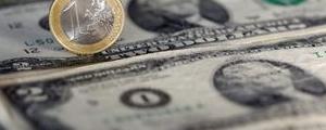 Forex: Dollar gefallen - Euro ignoriert Einbruch der deutschen Auftragseingänge