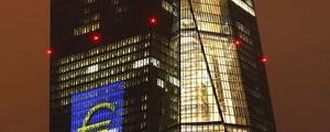 EZB lässt Zinsen unverändert, aber lockert Geldpolitik weiter