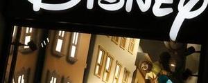 Los futuros de EE.UU., dispares; Disney retrasa la reapertura de California