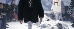 StockBeat: Spekulationen um Kering-Moncler Fusion geben Luxus-Aktien Auftrieb