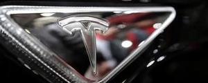 Wall Street Analysts Still Shy Away From Tesla Bandwagon