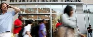 Aktien: Tesla, Dick’s, Nordstrom steigen vorbörslich - L Brands fallen