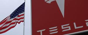 Tesla Falls Midday as Musk Tweets Production Forecasts