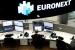 Europa al ribasso tra divieti di short-selling; VW e Airbus bloccano la produzione